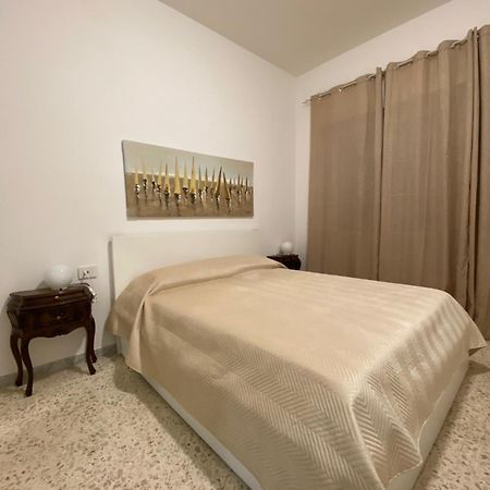 B&B Poseidon ฟิวมิชีโน ภายนอก รูปภาพ
