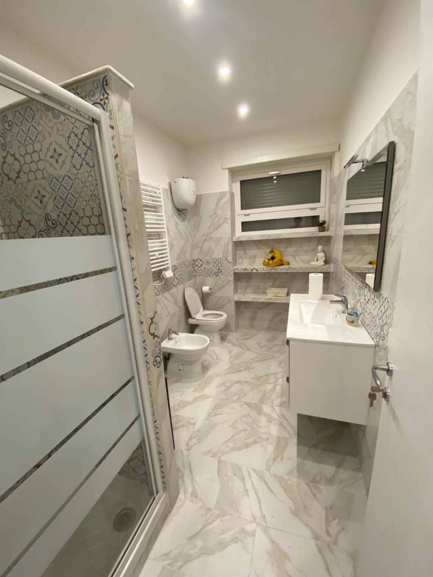 B&B Poseidon ฟิวมิชีโน ภายนอก รูปภาพ