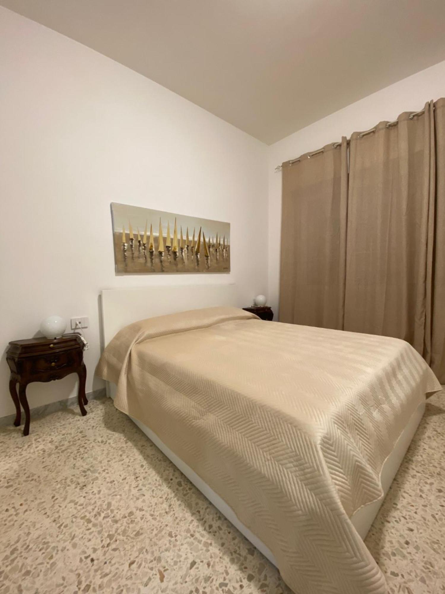 B&B Poseidon ฟิวมิชีโน ภายนอก รูปภาพ